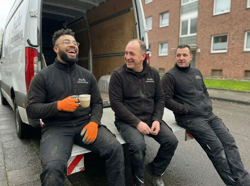 Fuchs Entrümpelung Team bei der Arbeit Essen